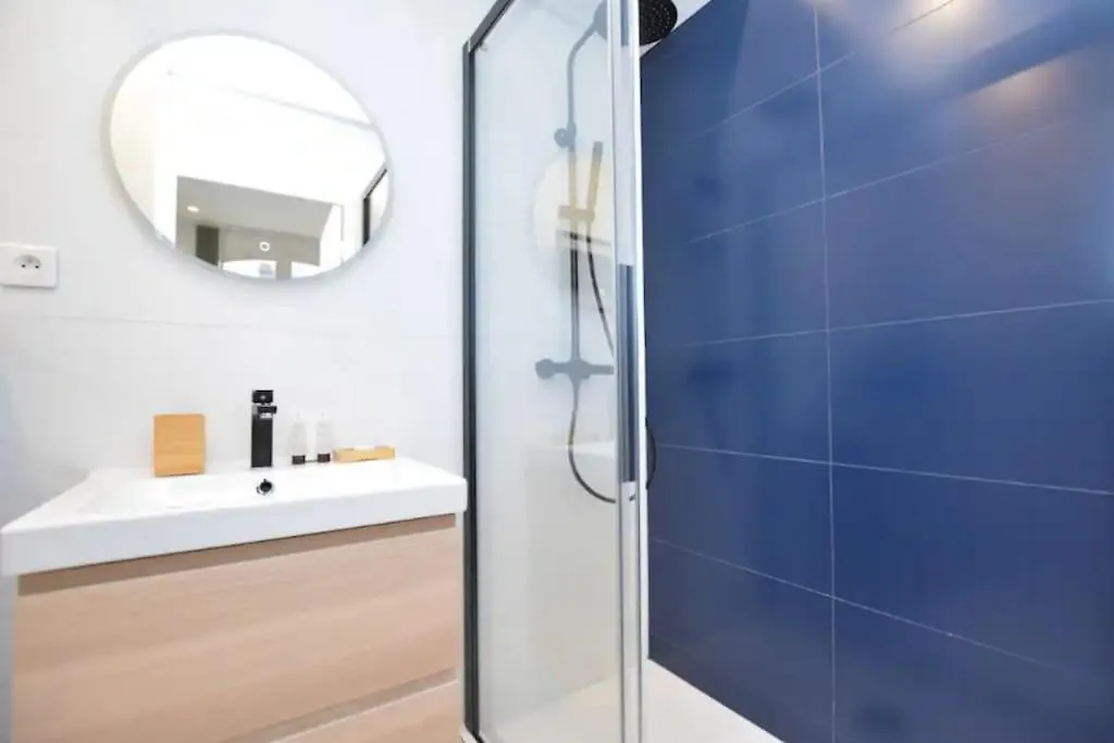 Апартаменты Charming -3br/6p-gare Du Nord/montmartre