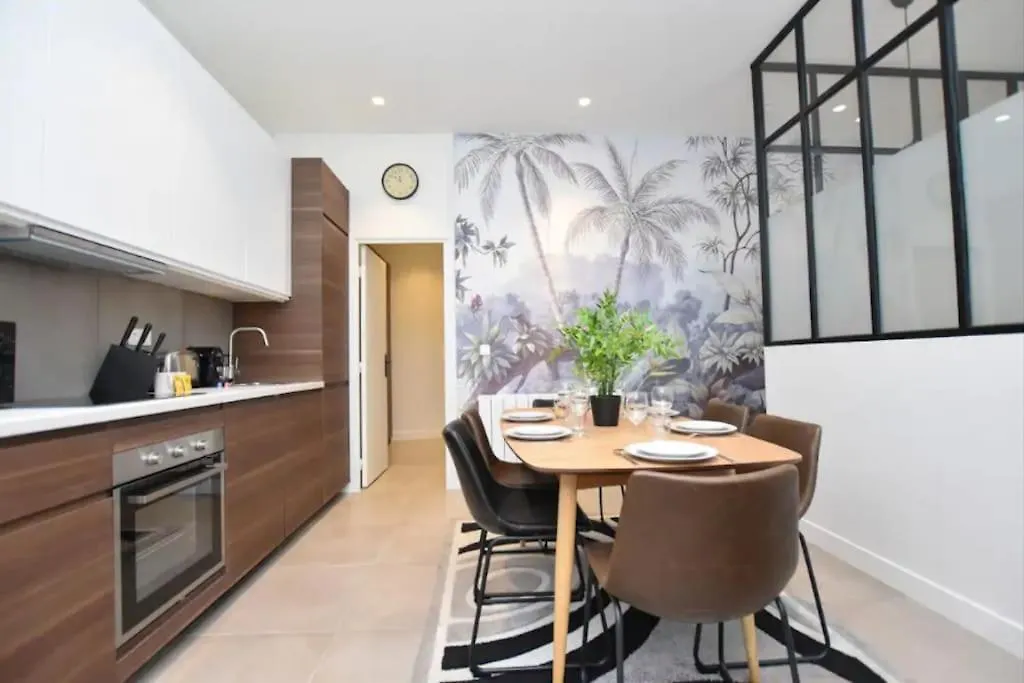 Charming -3br/6p-gare Du Nord/montmartre * Париж